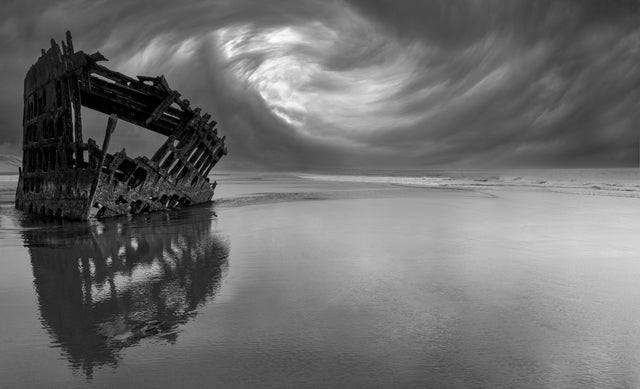 OREGON: Wreck of the Peter Iredale
